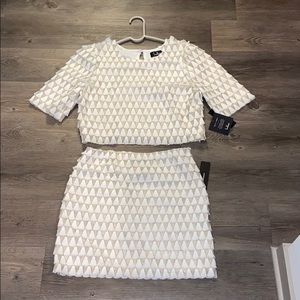 Lulu’s Size M White and Gold 2 piece set